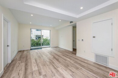 1237 S Holt Ave unit 204, Los Angeles, CA 90035 - photo 6