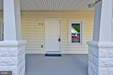 912 Mentor Ave, Capitol Heights, MD 20743 - photo 2