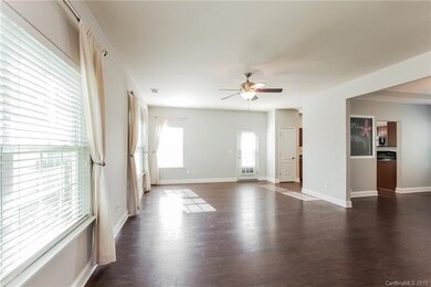 1092 Mountain Laurel Ct, Matthews, NC 28104 - photo 6