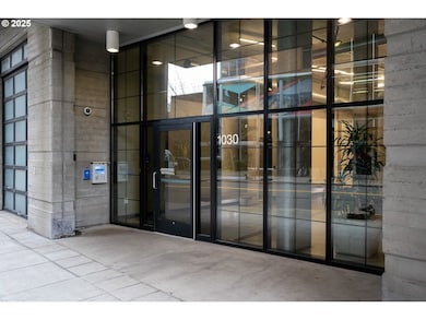 1030 NW 12th Ave unit 123, Portland, OR 97209 - photo 2