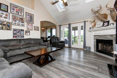 889 S Hickory Ln, Nixa, MO 65714 - photo 4