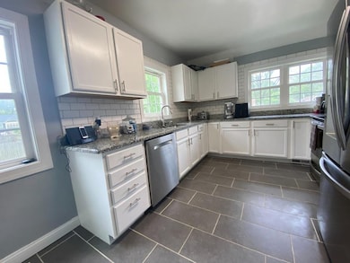 1333 57th Place, Des Moines, IA 50311 - photo 5