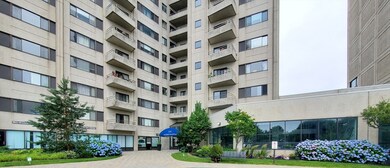 Seawatch Towers unit 513, Revere, MA 02151 - photo 2