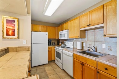 Valley Isle Resort unit 104, Lahaina, HI 96761 - photo 7