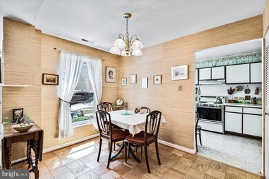 19 Canterbury Square unit 102, Alexandria, VA 22304 - photo 6