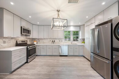 300 Michael Blvd, Hurst, TX 76053 - photo 6