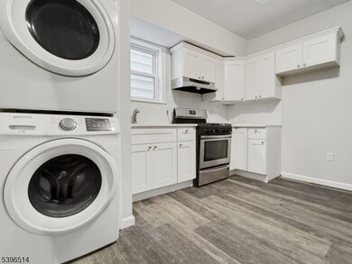 511 S Main St unit 2, Phillipsburg, NJ 08865 - photo 2