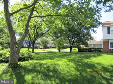 12613 Knowledge Ln, Bowie, MD 20715 - photo 2