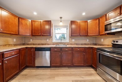 1188 River Rd, Manchester, NH 03104 - photo 2