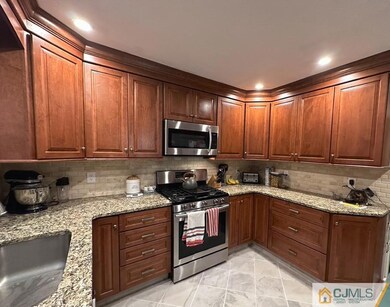 347 3rd St, Dunellen, NJ 08812 - photo 4