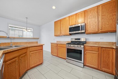 303 Sype Dr, Carol Stream, IL 60188 - photo 7