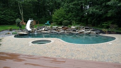 15 Rebekah Ln, Sutton, MA 01590 - photo 3