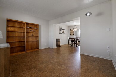 315 Nutmeg Ct, Circleville, OH 43113 - photo 6