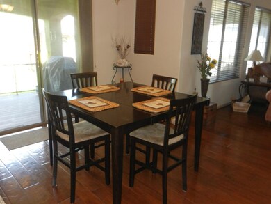 Eat in area