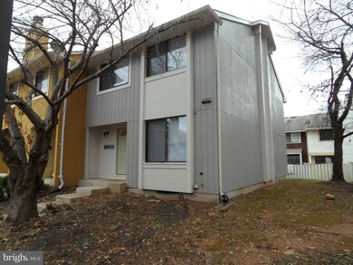 18501 Sparrows Point Place, Germantown, MD 20874 - photo 2