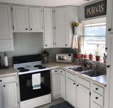 2440 Rebecca Lane Kitchen