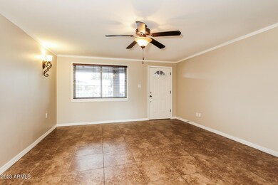 016-photo-living-room-12765663