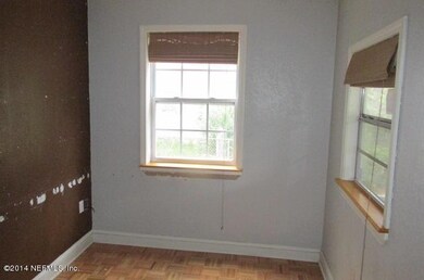 1135 Scotten Rd, Jacksonville, FL 32205 - photo 4