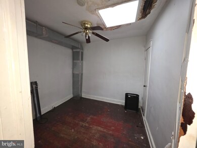 123 S Monastery Ave, Baltimore, MD 21229 - photo 7