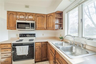 506 Fagstad St, Menomonie, WI 54751 - photo 3