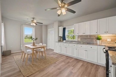 2714 Ball St unit B-2, Galveston, TX 77550 - photo 2