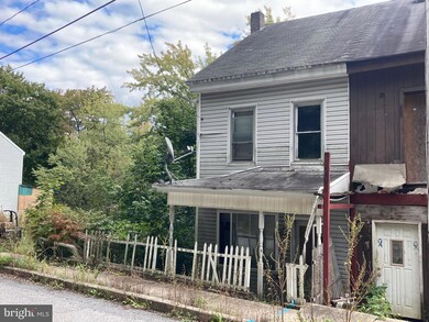 70 Oakland Ave, Ashland, PA 17921 - photo 3