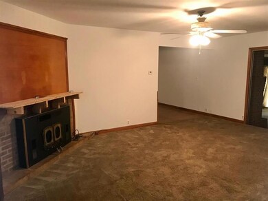 615 N 30th St, Parsons, KS 67357 - photo 4