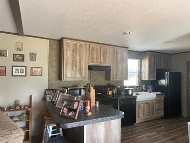 884 County Road 4790, Boyd, TX 76023 - photo 7