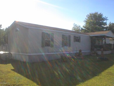 227 Flame Dr, Blakeslee, PA 18610 - photo 3