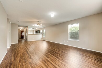 6506 Bryant Park Ct, Houston, TX 77086 - photo 4