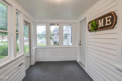 810 N 13th St, Bismarck