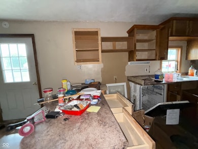 2521 S A St, Elwood, IN 46036 - photo 6