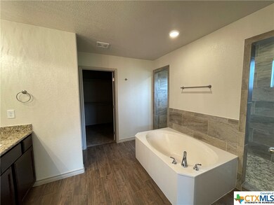 1204 Liberation Ln, Copperas Cove, TX 76522 - photo 4