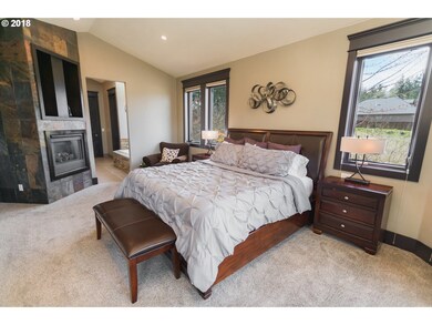 Bedroom, Primary