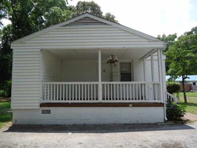 300 Delmar Rd, Jacksonville, NC 28540 - photo 4