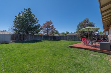 1748 SW 35th St, Redmond, OR 97756 - photo 6