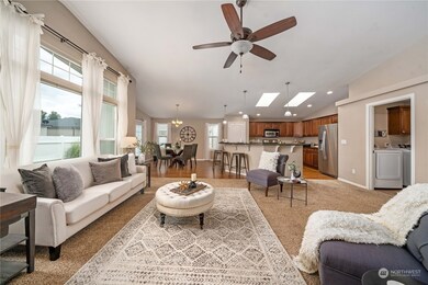 404 Willow St SW, Orting, WA 98360 - photo 4