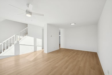 923 Banbury Ct unit 4, Schaumburg, IL 60194 - photo 4