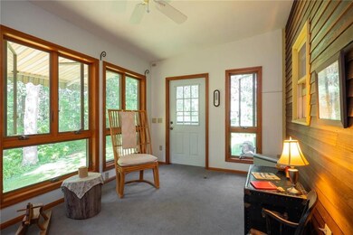 3 season sunroom with direct vent...
