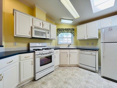 2008 Simmons Rd, Middleboro, MA 02346 - photo 4