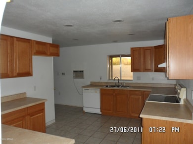 6713 N 53rd Dr, Glendale, AZ 85301 - photo 4
