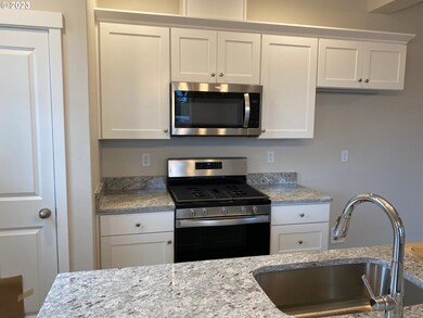 1886 SE Hankel St unit 16, Dallas, OR 97338 - photo 3