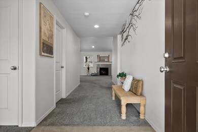 2471 NW Jackpine Ln, Redmond, OR 97756 - photo 4