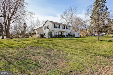 12807 Keswick Ln, Bowie, MD 20715 - photo 3