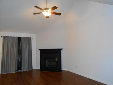 823 Mcentire Cir, Chatsworth, GA 30705 - photo 3