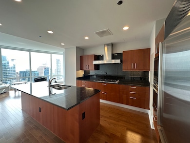 Trump International Hotel & Tower - Chicago unit 32H, Chicago, IL 60611 - photo 4