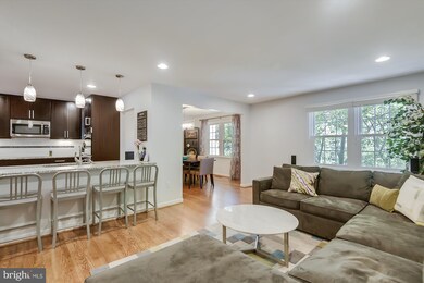 11225 Empire Ln, Rockville, MD 20852 - photo 4