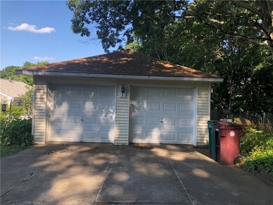 152 Rhodes Ave, Woonsocket, RI 02895 - photo 5