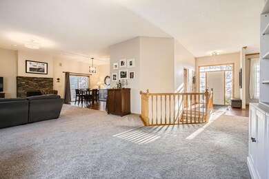 9416 Overlook Ct N - Web Quality - 006 - 11 Living Room.jpg