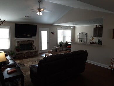 1011 Oak Hill Ln, Madison, GA 30650 - photo 6